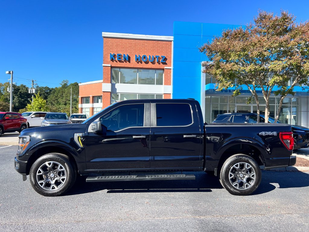 Used 2024 Ford F150 STX AWD/4WD image 4