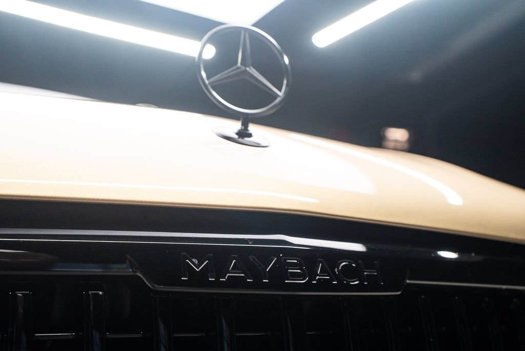 Used 2023 Mercedes-Benz Maybach GLS 600 4MATIC image 6