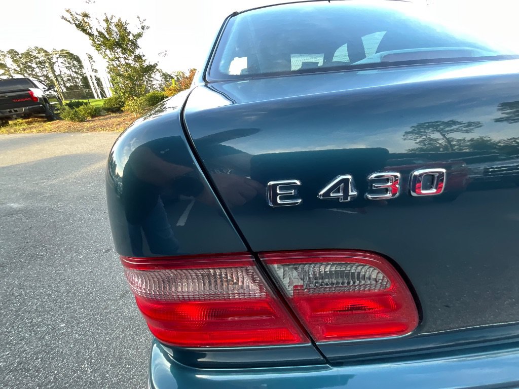 Used 2000 Mercedes-Benz E 430 Sedan image 23
