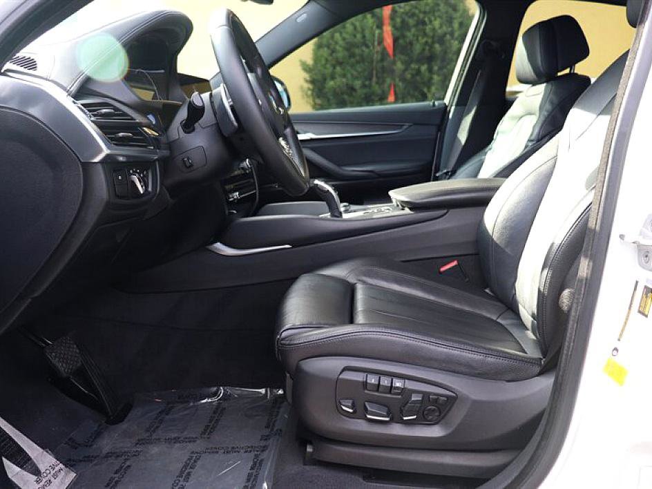 Used 2018 BMW X6 sDrive35i image 17