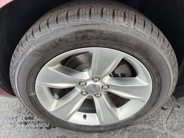 Used 2017 Dodge Challenger SXT image 30