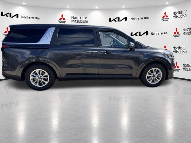 Used 2022 Kia Carnival LX FWD image 9