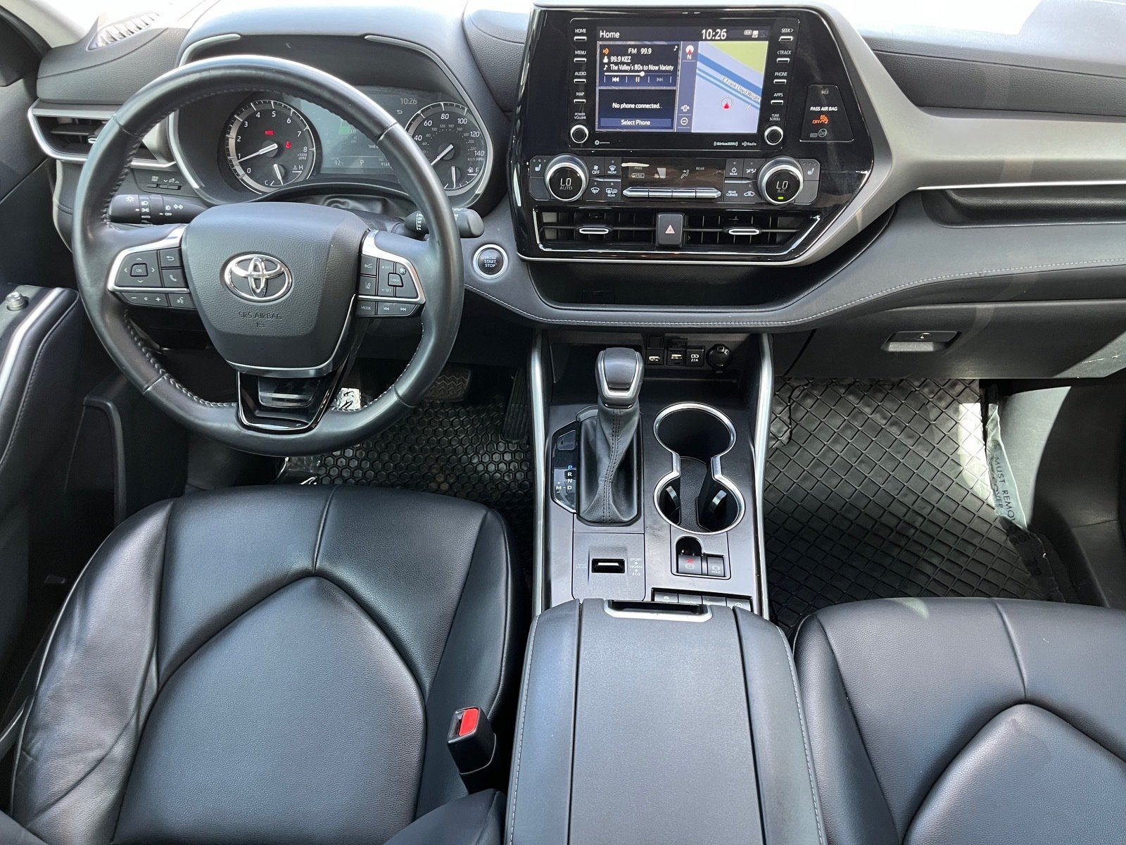 Used 2021 Toyota Highlander XLE FWD image 12