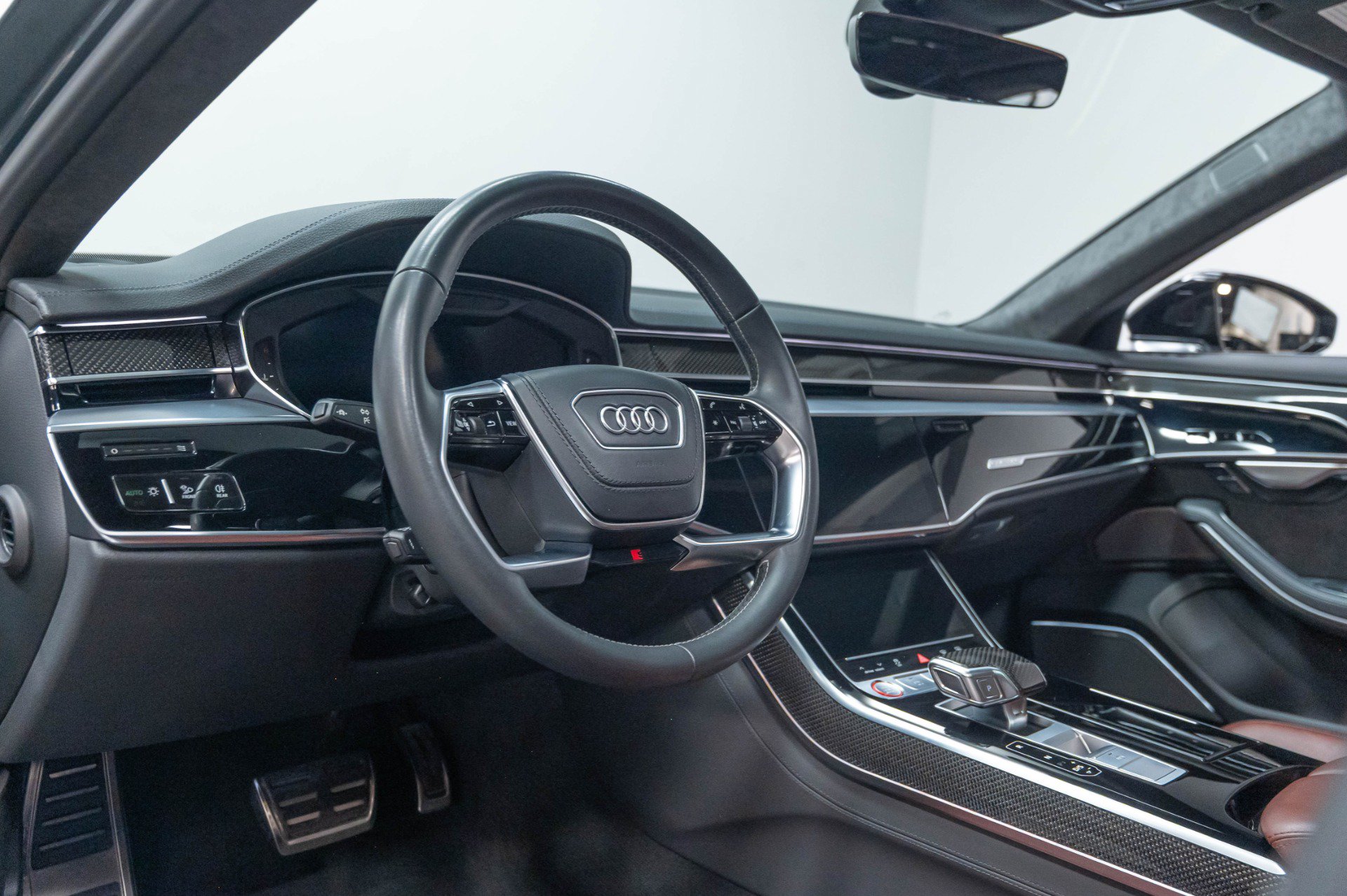 Used 2020 Audi S8 L AWD/4WD image 11
