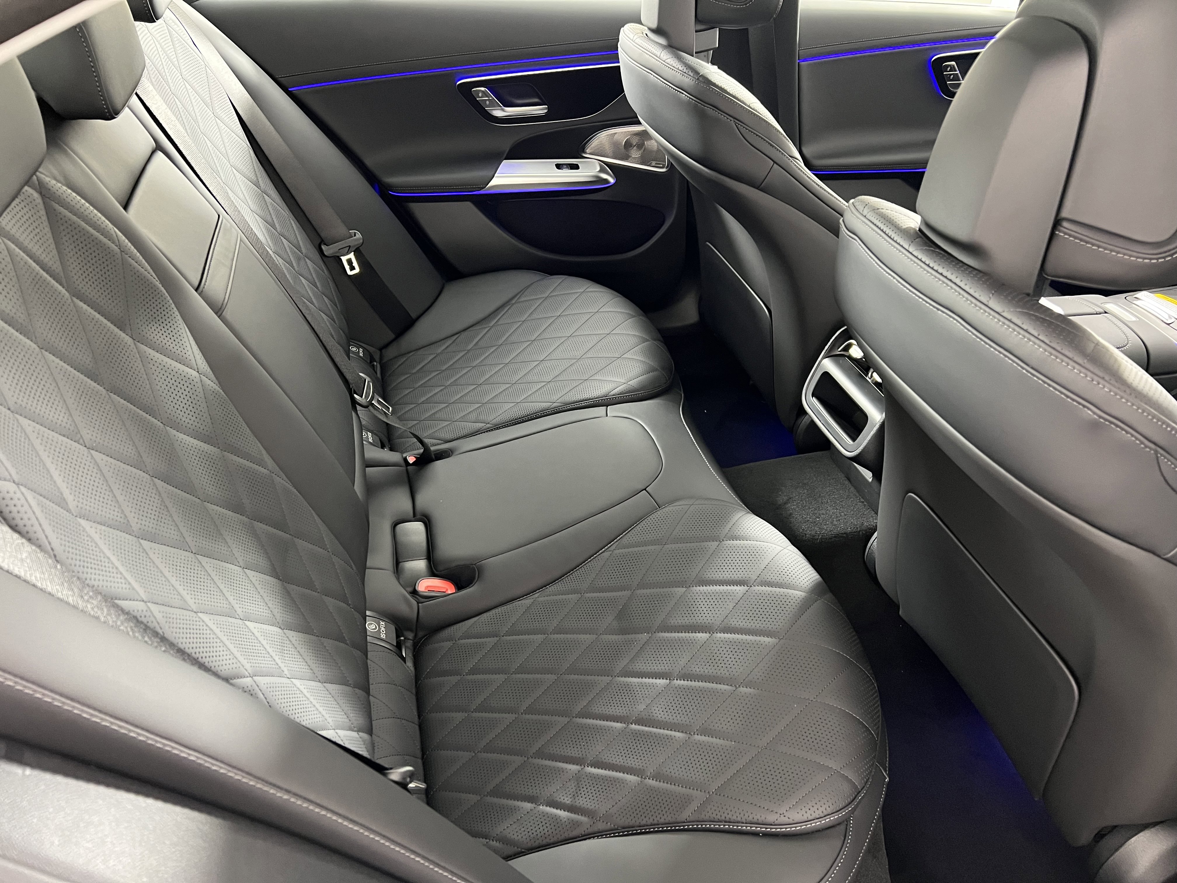 New 2026 Mercedes-Benz E 350 4MATIC Sedan image 24