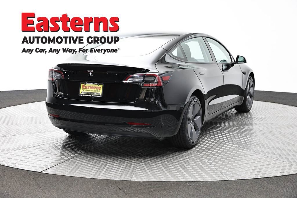 Used 2023 Tesla Model 3 Standard Range image 5