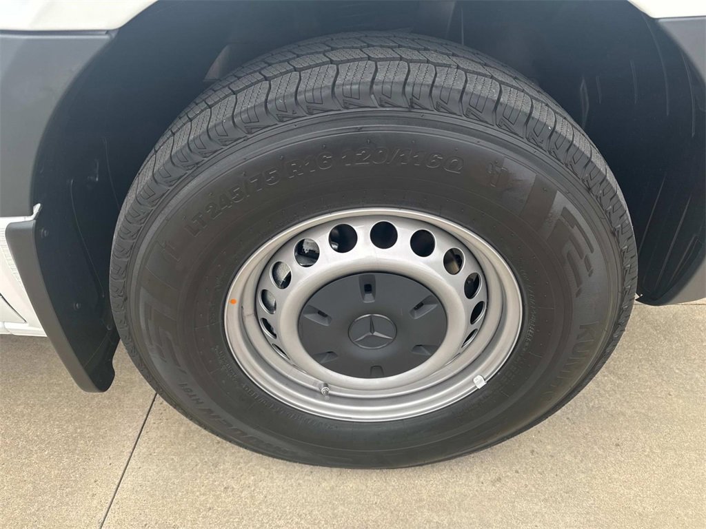 New 2025 Mercedes-Benz Sprinter 2500 image 8