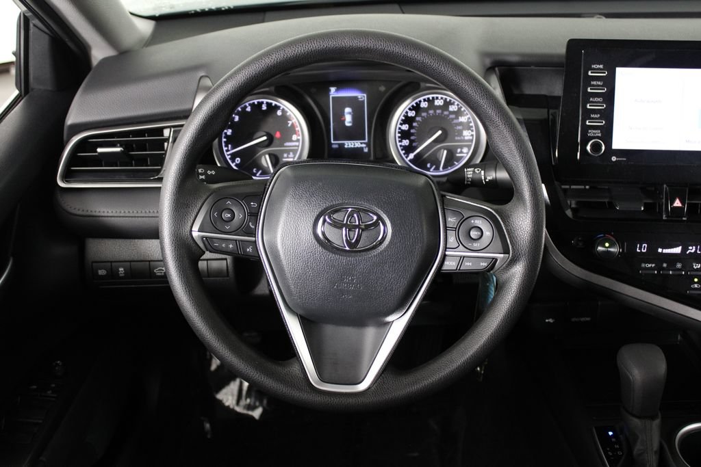 Used 2022 Toyota Camry LE FWD image 9