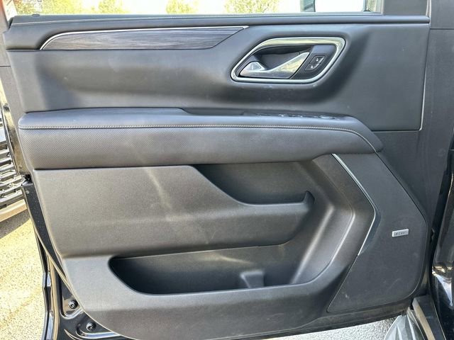 Used 2021 GMC Yukon SLT w/ SLT Premium Package image 22