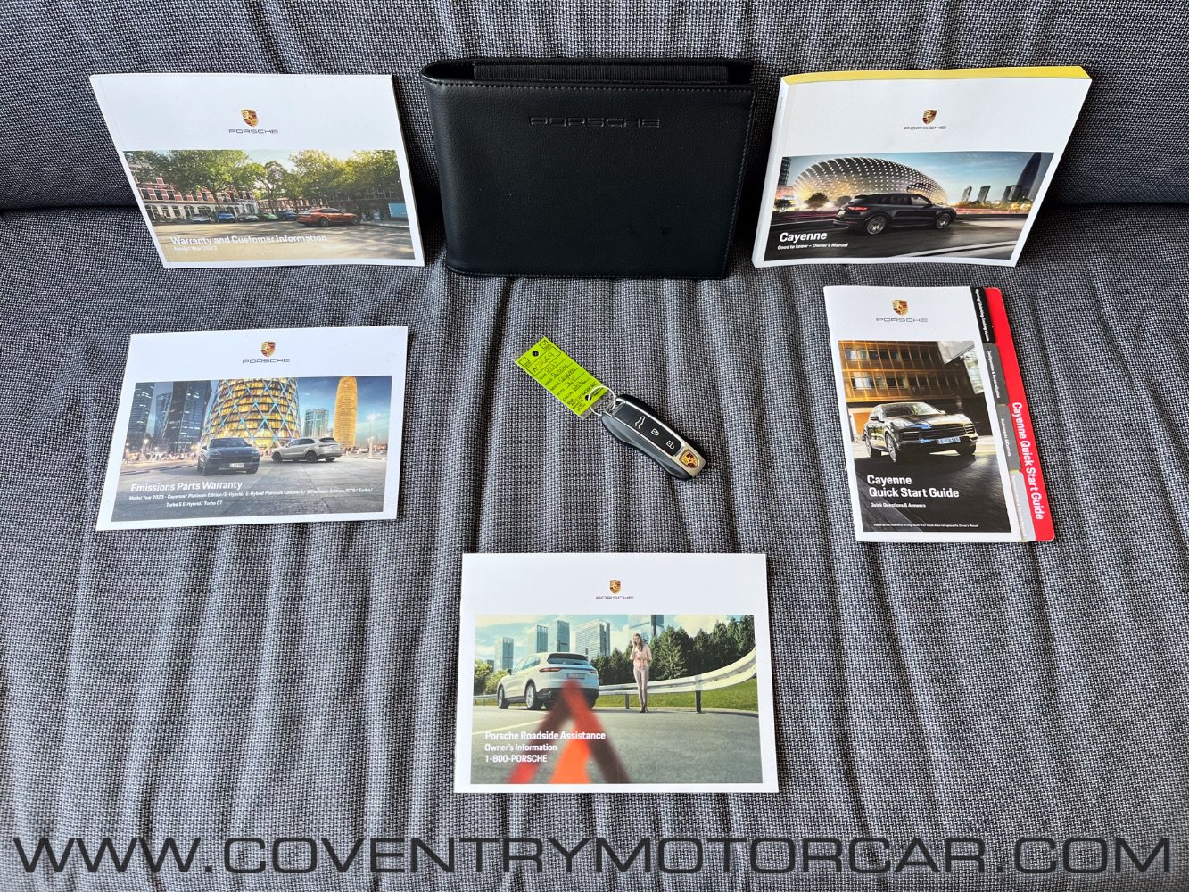 Used 2023 Porsche Cayenne Platinum Edition AWD/4WD image 16