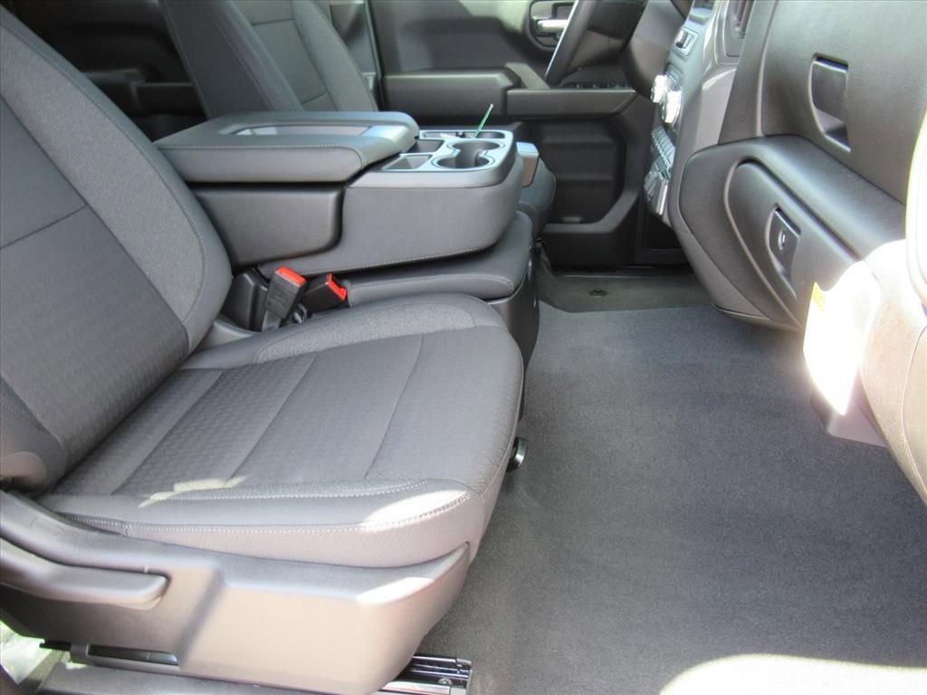 New 2026 GMC Sierra 1500 Pro w/ Graphite Edition image 9