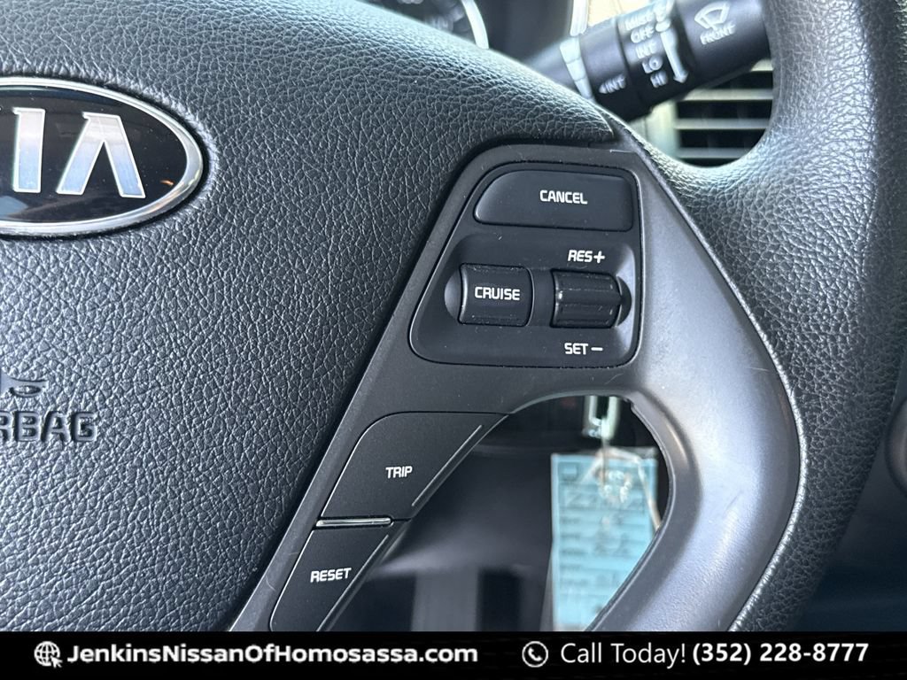 Used 2018 Kia Forte LX FWD image 40