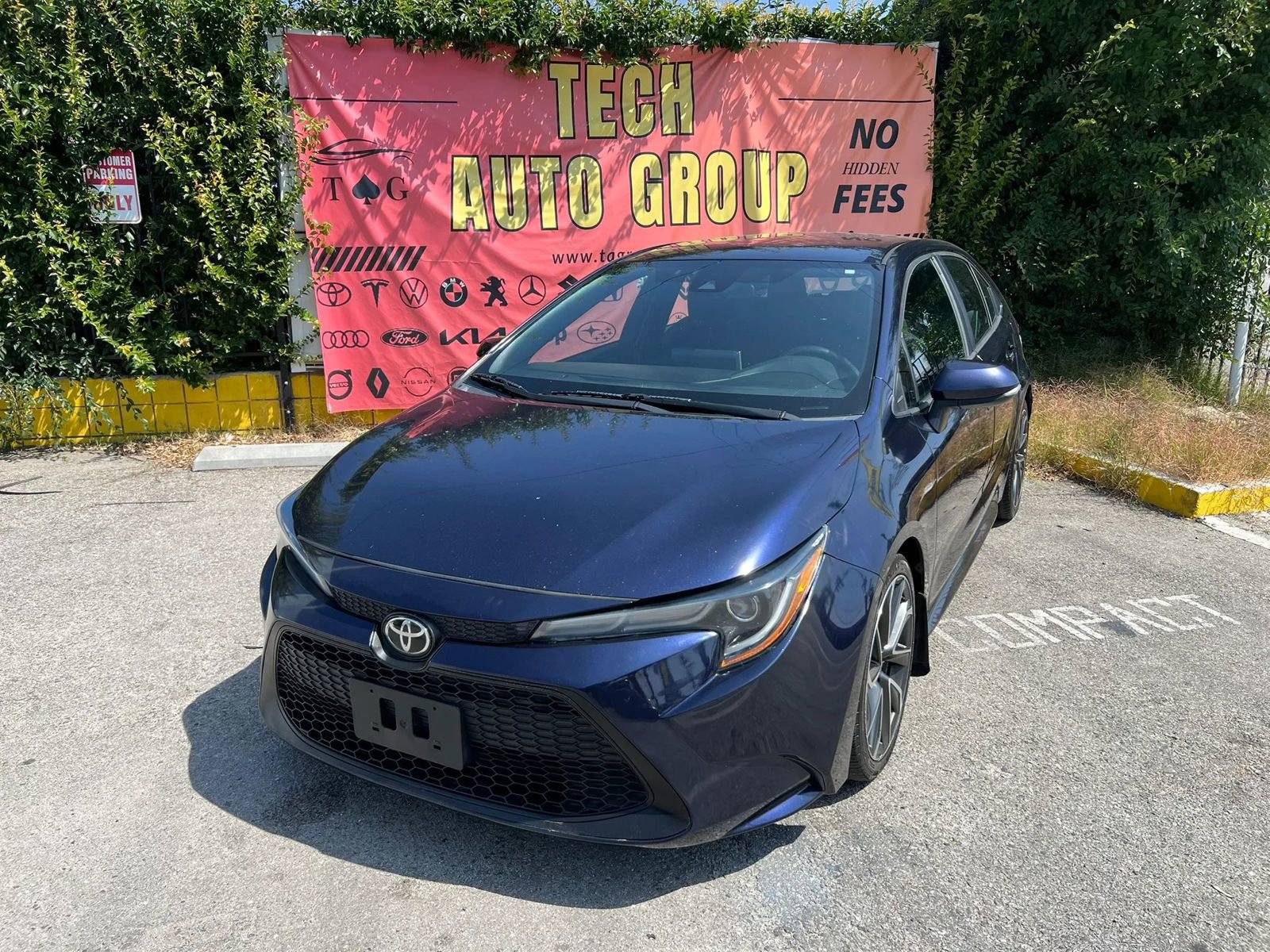 Used 2020 Toyota Corolla SE w/ Carpet Mat Package (TMS) FWD image 28