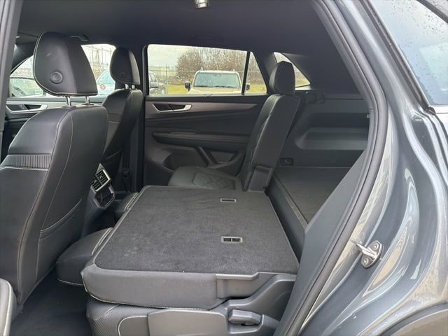 Used 2025 Volkswagen Atlas Cross Sport SE image 7