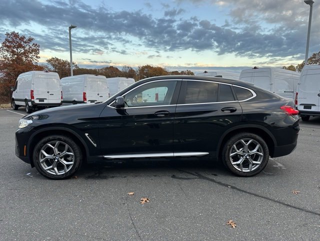 Used 2024 BMW X4 xDrive30i image 4