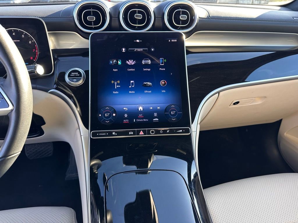 Used 2024 Mercedes-Benz GLC 300 4MATIC image 27