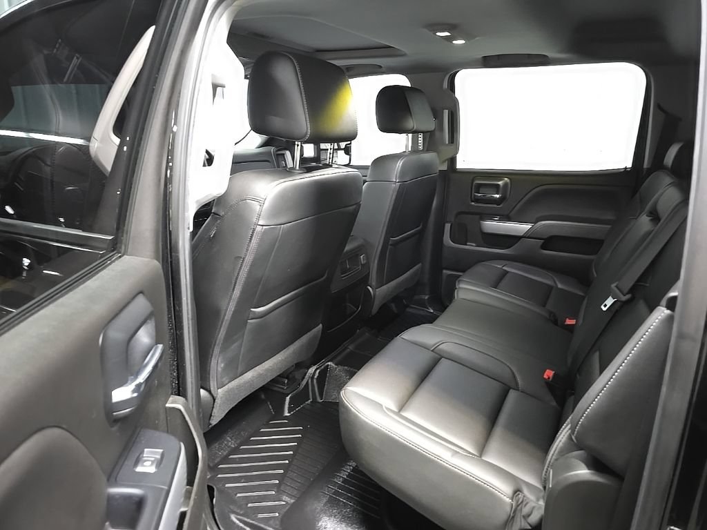Used 2019 Chevrolet Silverado 2500 LTZ w/ Midnight Edition AWD/4WD image 31