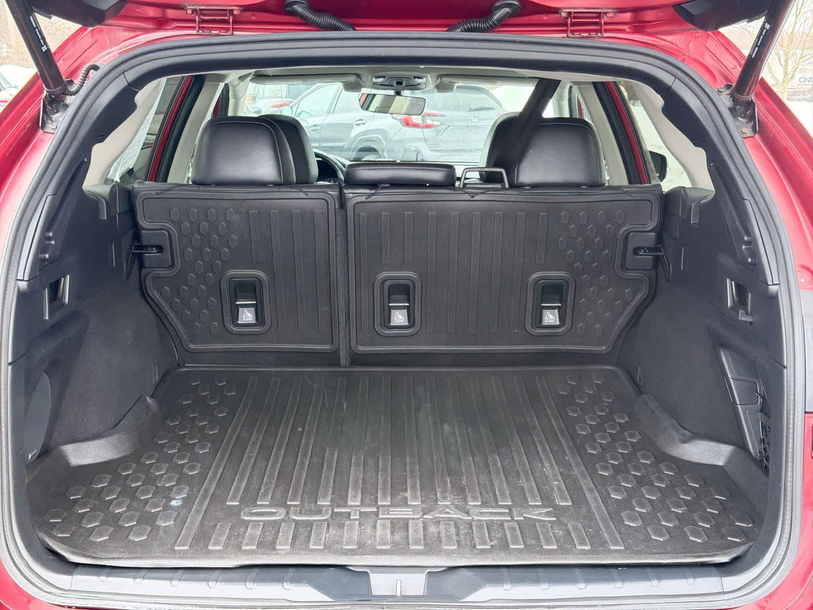 Used 2020 Subaru Outback Limited image 37