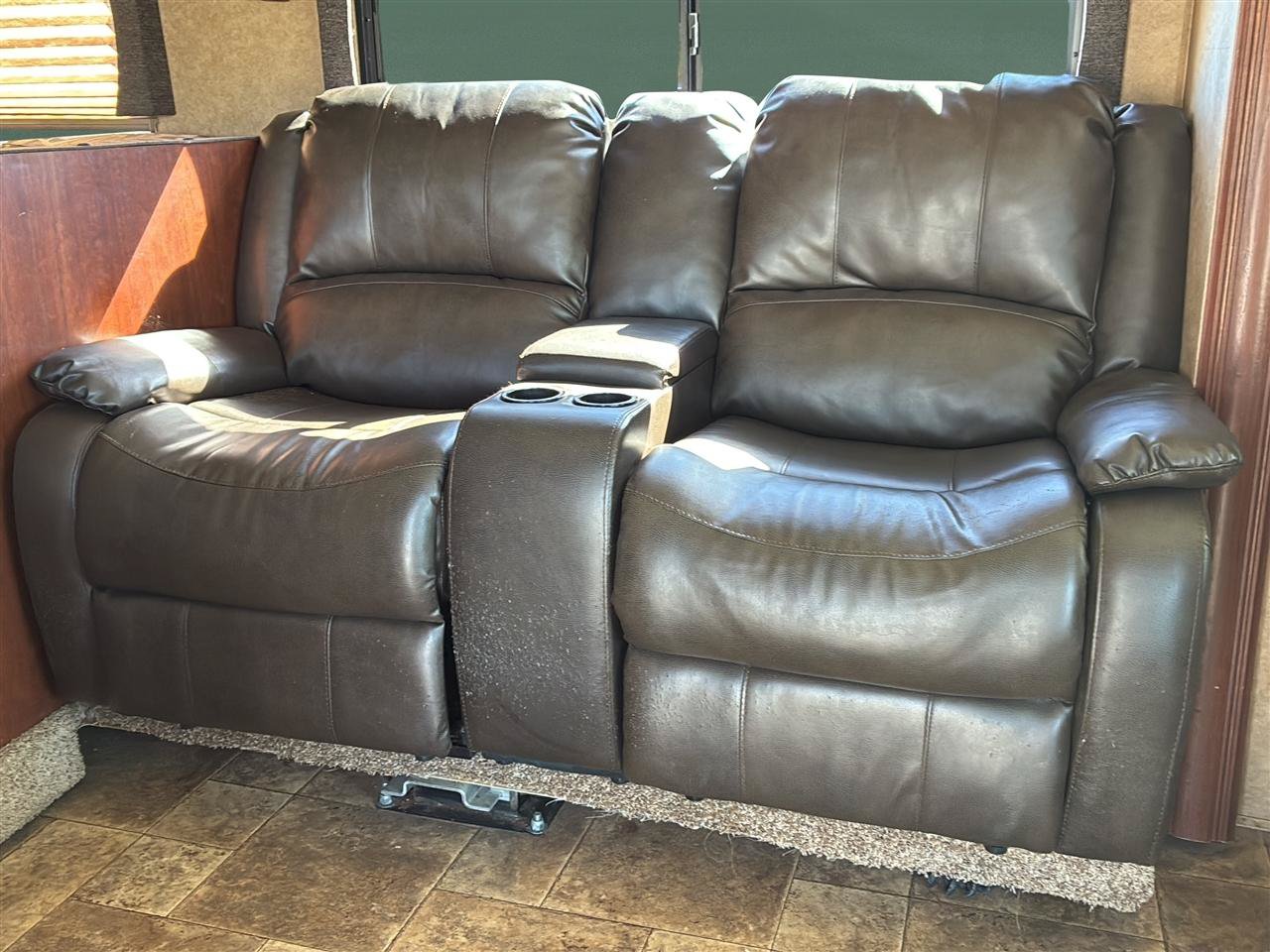 Used 2014 Ford E-450 and Econoline 450 Super Duty w/ Motorhome Prep Package RWD image 11