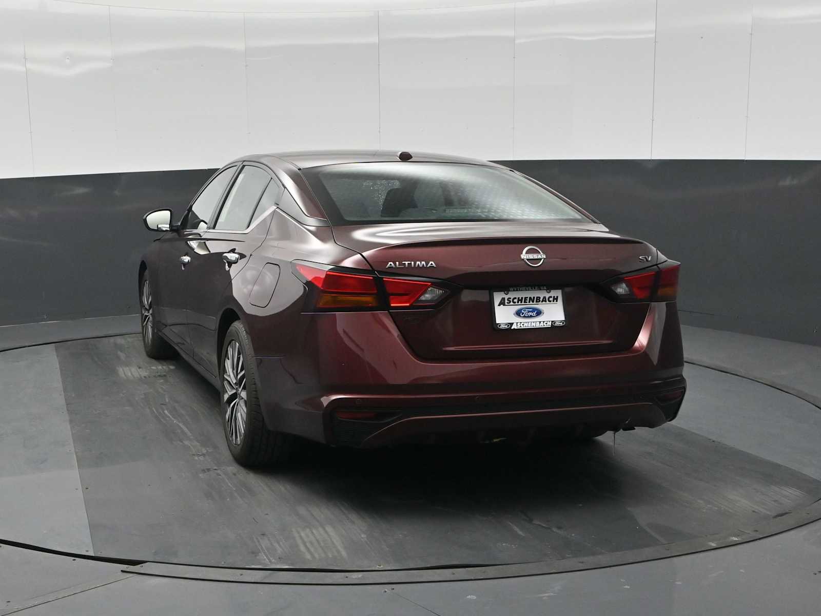 Used 2024 Nissan Altima 2.5 SV image 7