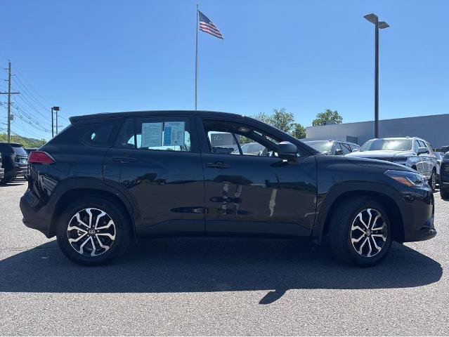 Used 2024 Toyota Corolla Cross AWD Hybrid image 5