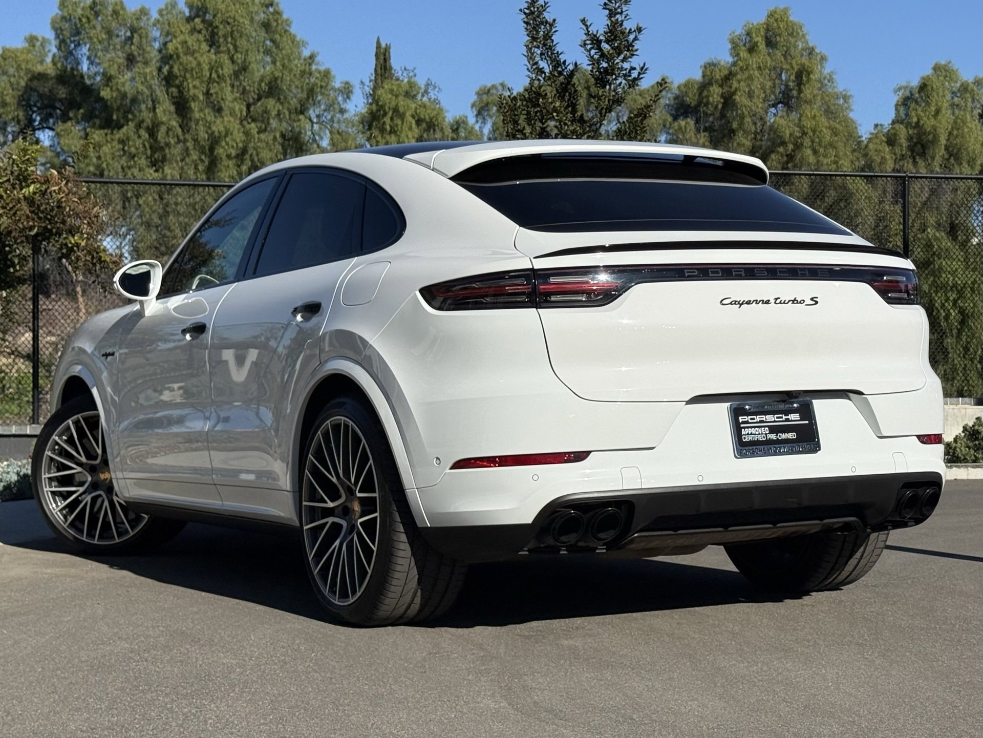 Certified 2022 Porsche Cayenne Turbo S image 3