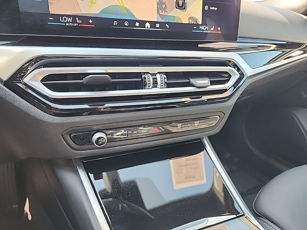 Used 2024 BMW i4 eDrive40 image 29