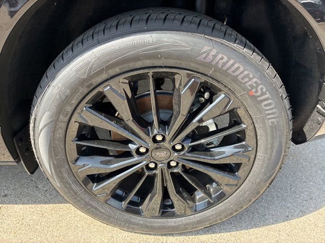 New 2026 Ford Escape ST-Line Elite w/ Equipment Group 501A image 13