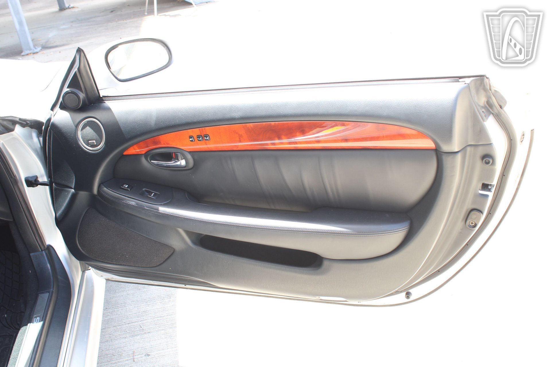 Used 2006 Lexus SC 430 Convertible RWD image 18