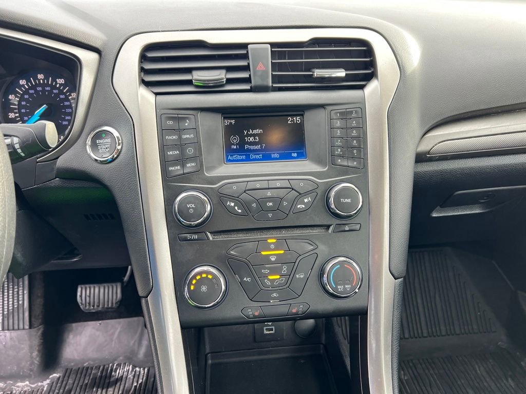 Used 2018 Ford Fusion SE image 17