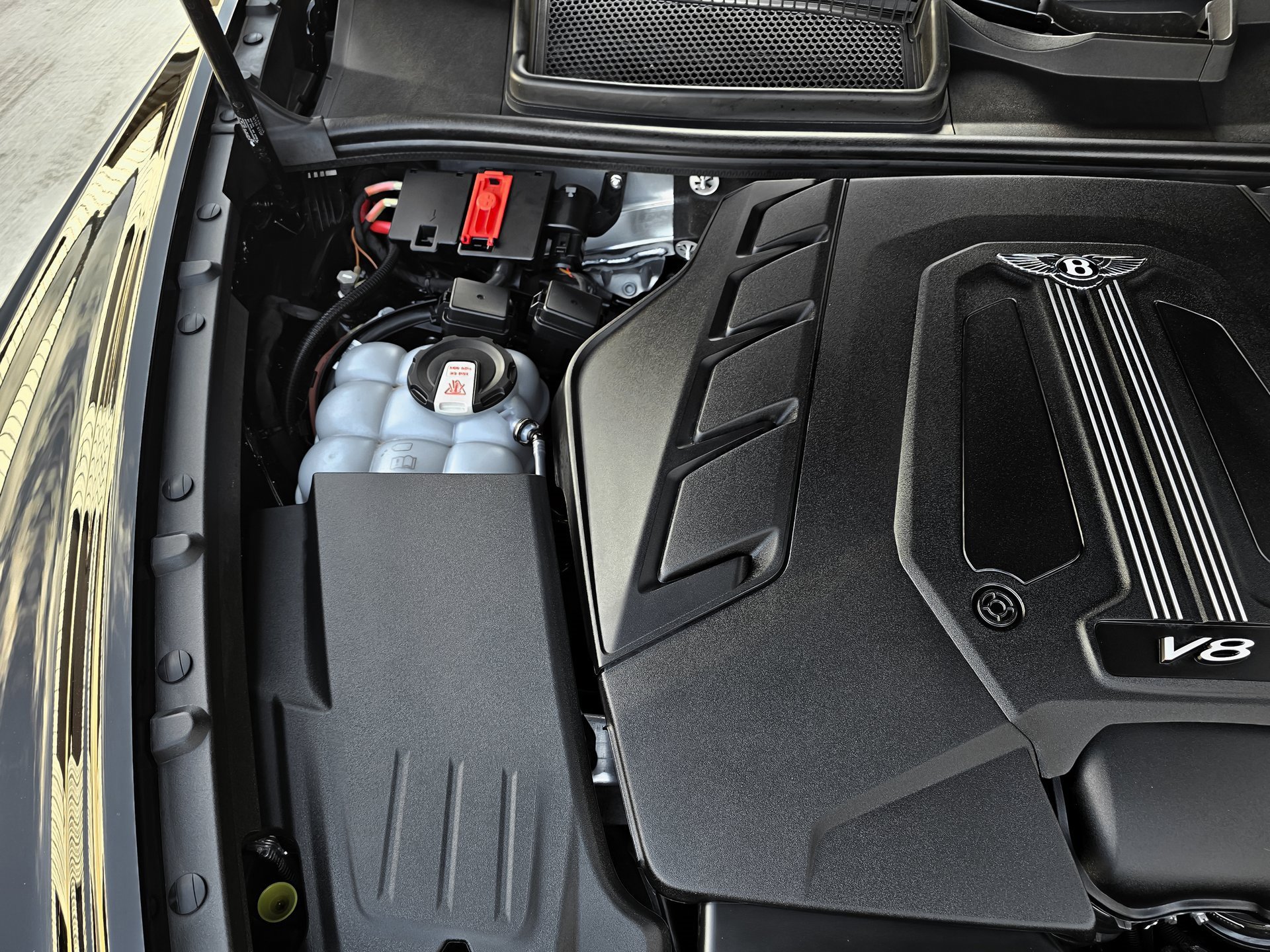 Used 2023 Bentley Bentayga Extended Wheelbase image 79