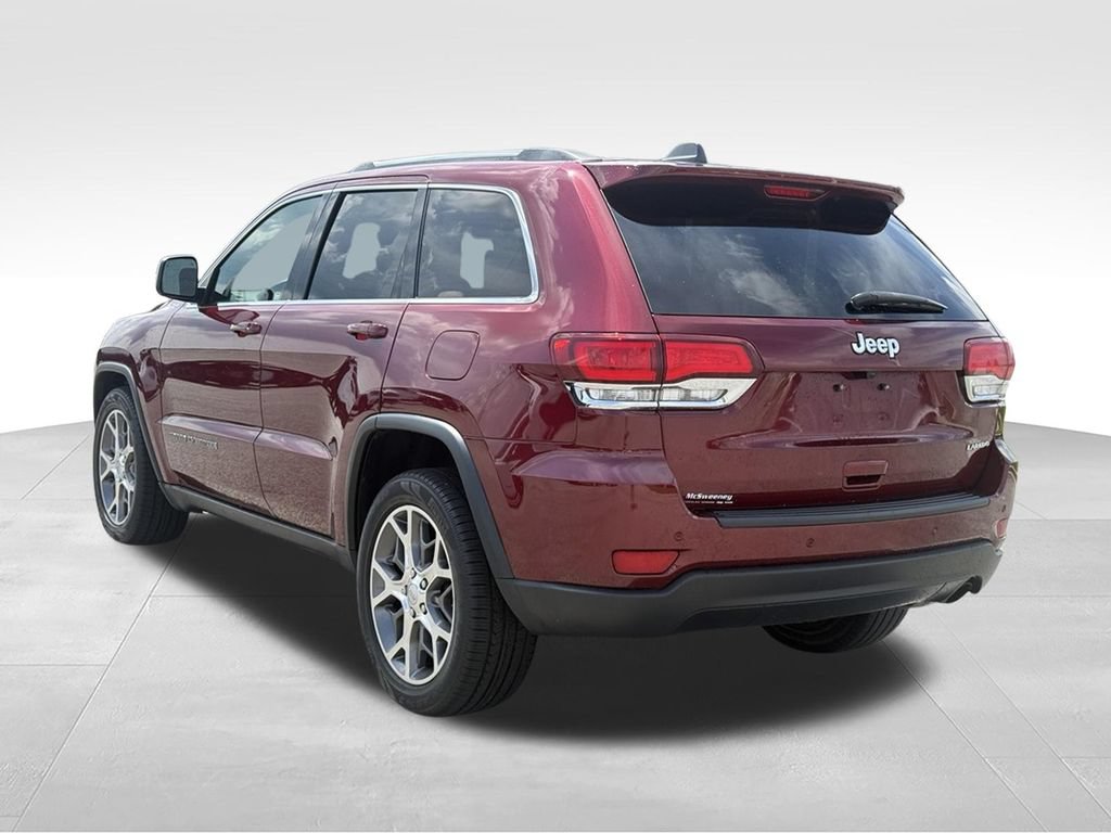 Used 2021 Jeep Grand Cherokee Laredo RWD image 3