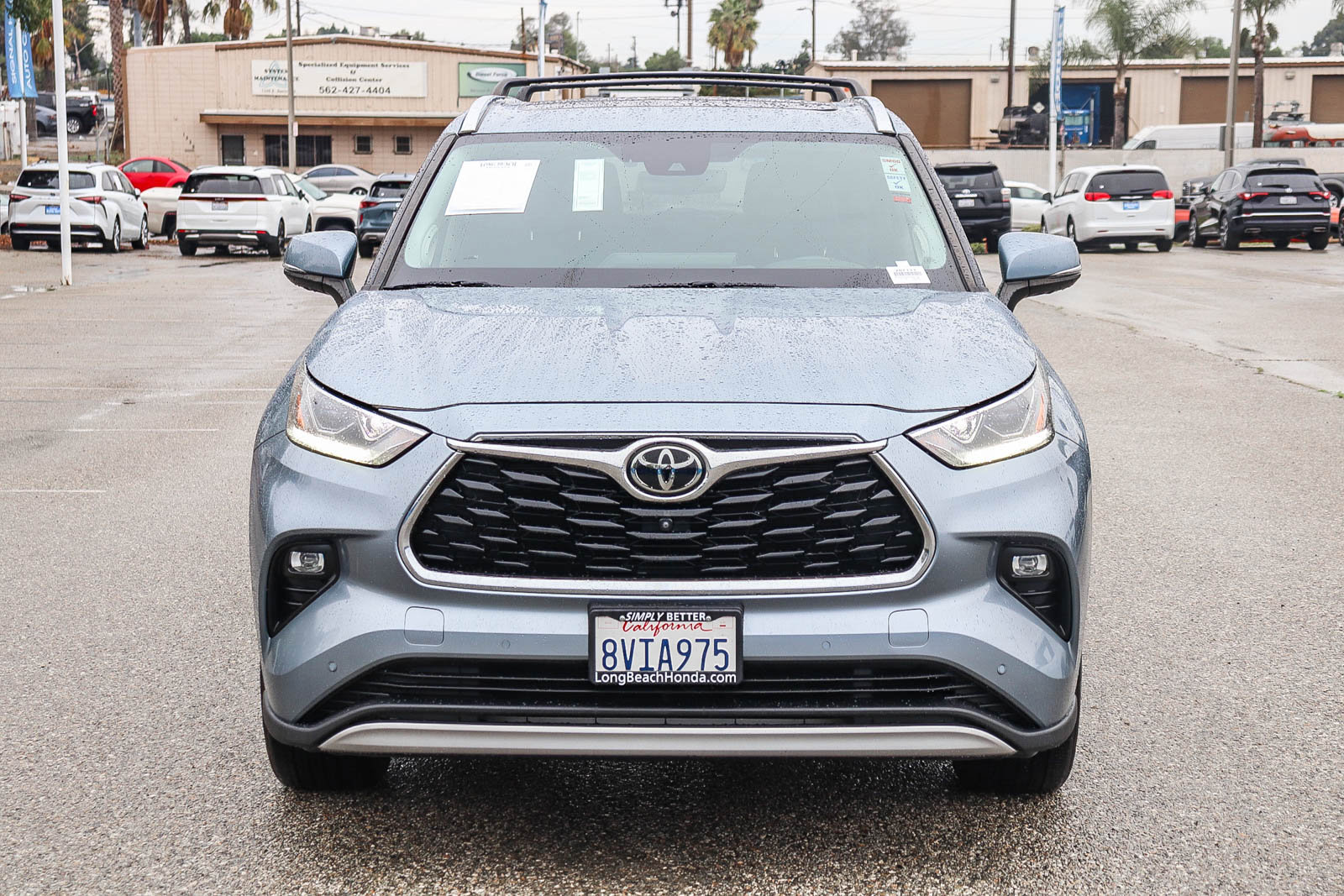 Used 2021 Toyota Highlander Platinum image 2