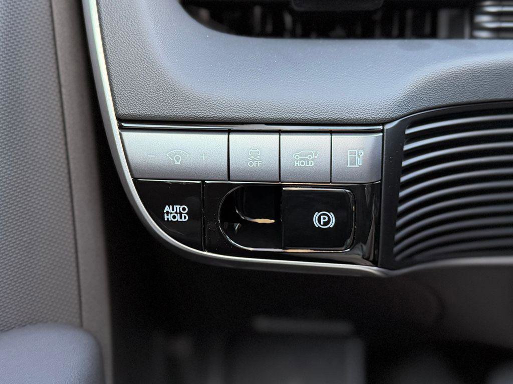 New 2026 Hyundai Ioniq 5 SEL image 20