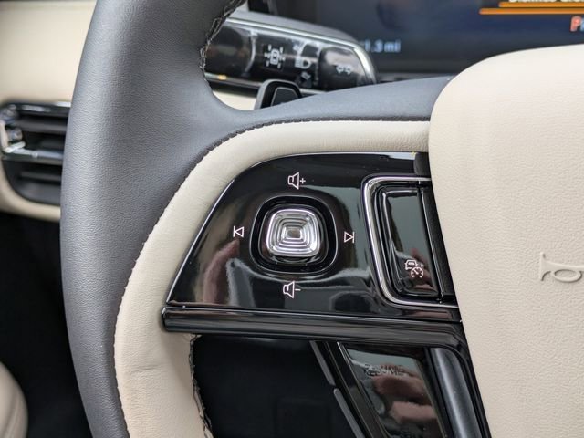 New 2026 Lincoln Corsair Premiere image 23