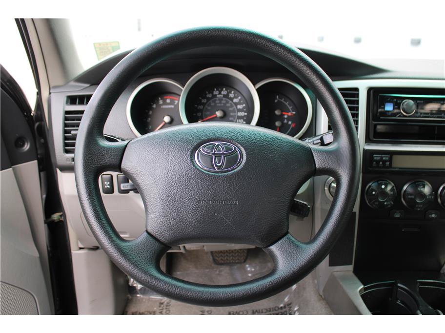 Used 2007 Toyota 4Runner SR5 AWD/4WD image 16