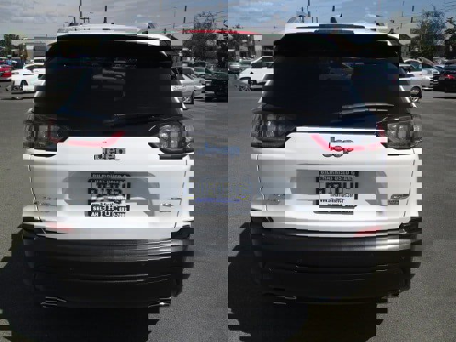 Used 2021 Jeep Cherokee Latitude Lux w/ Comfort/Convenience Group image 4