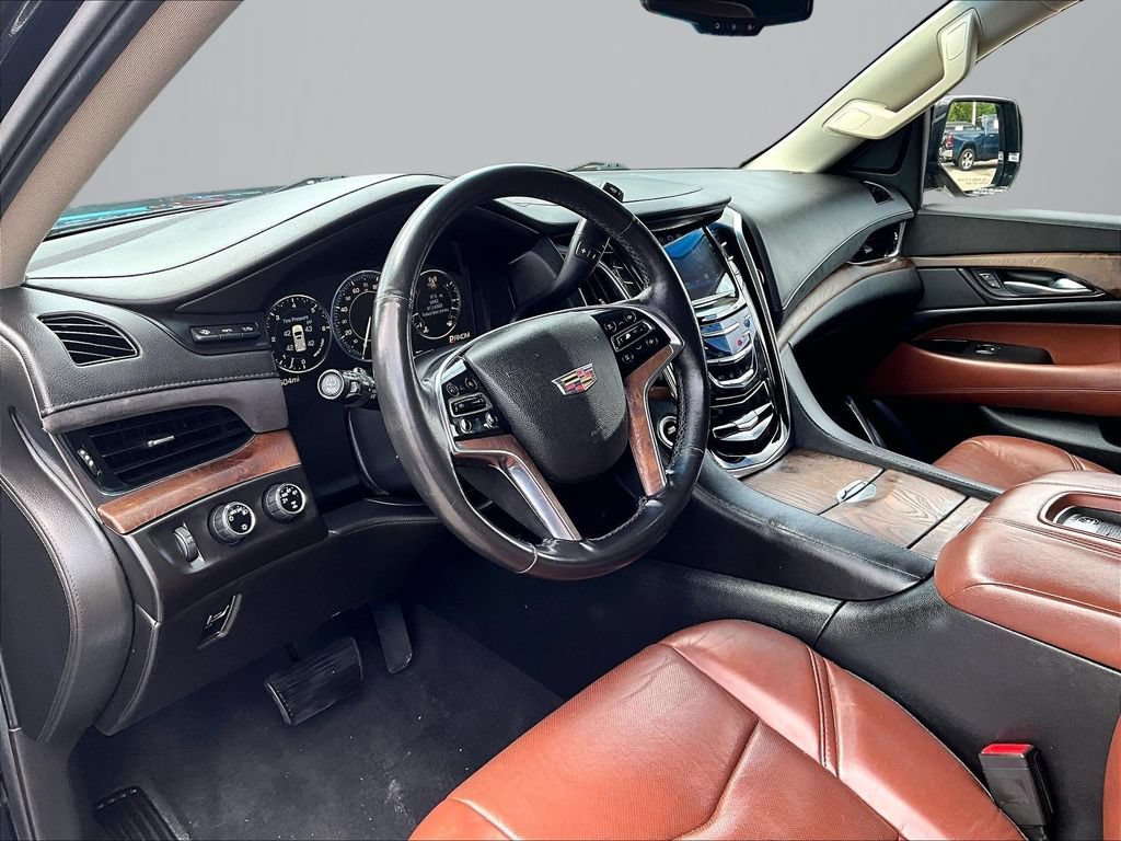 Used 2015 Cadillac Escalade Premium AWD/4WD image 15