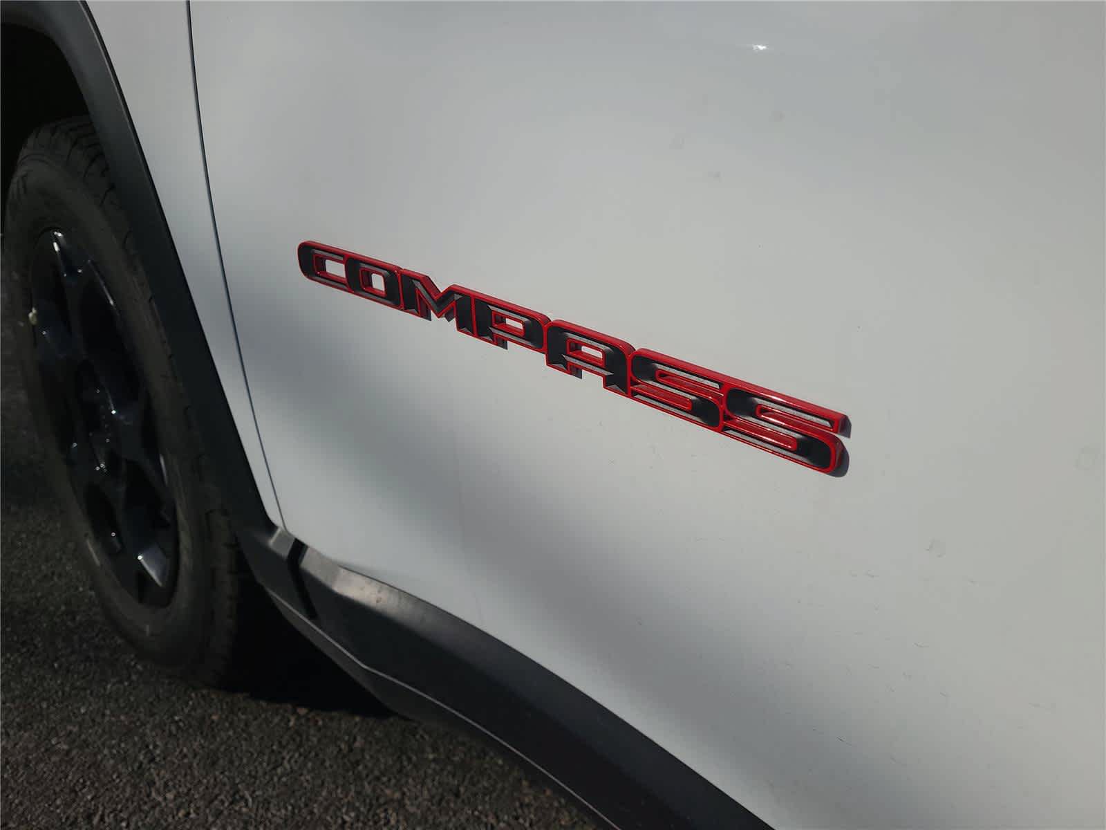 New 2024 Jeep Compass Trailhawk w/ Sun and Sound Group AWD/4WD image 18