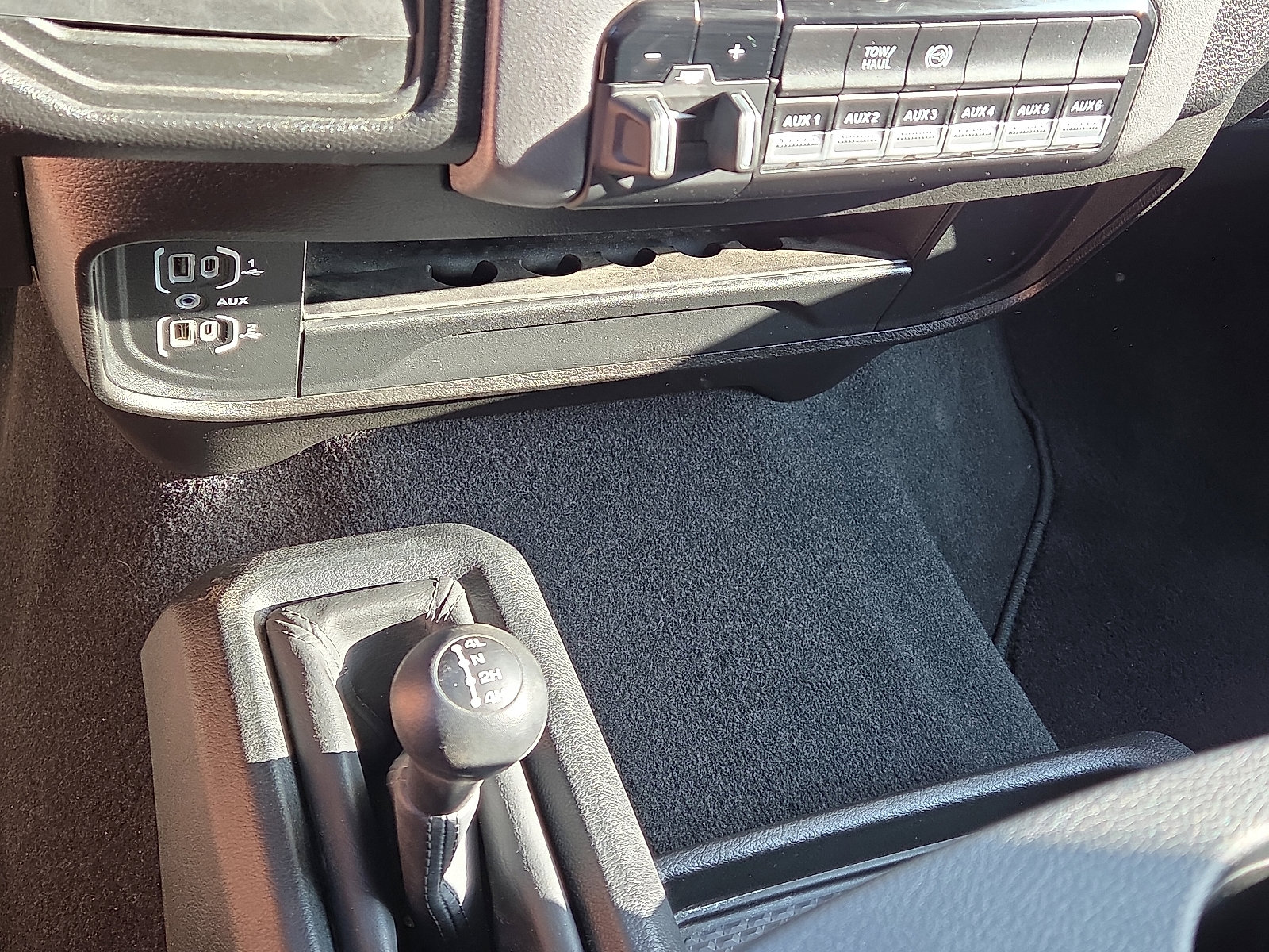 Used 2024 RAM 3500 SLT w/ Quick Order Package 2YG SLT image 15