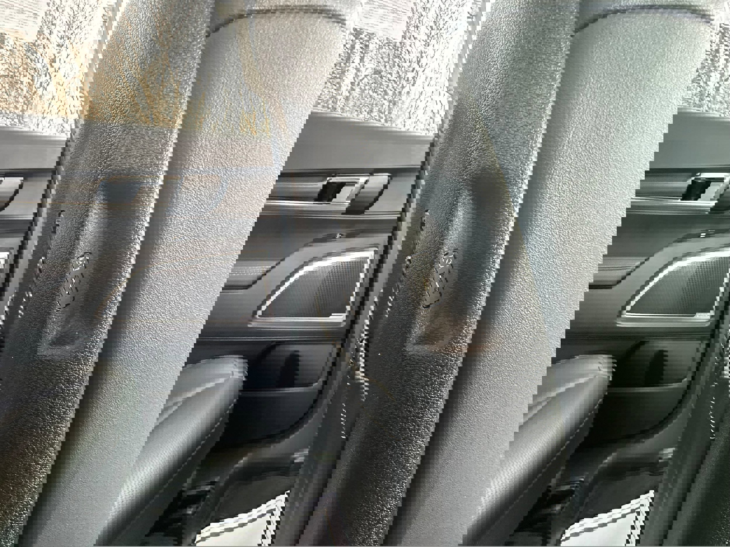 Used 2023 Kia Telluride S image 19