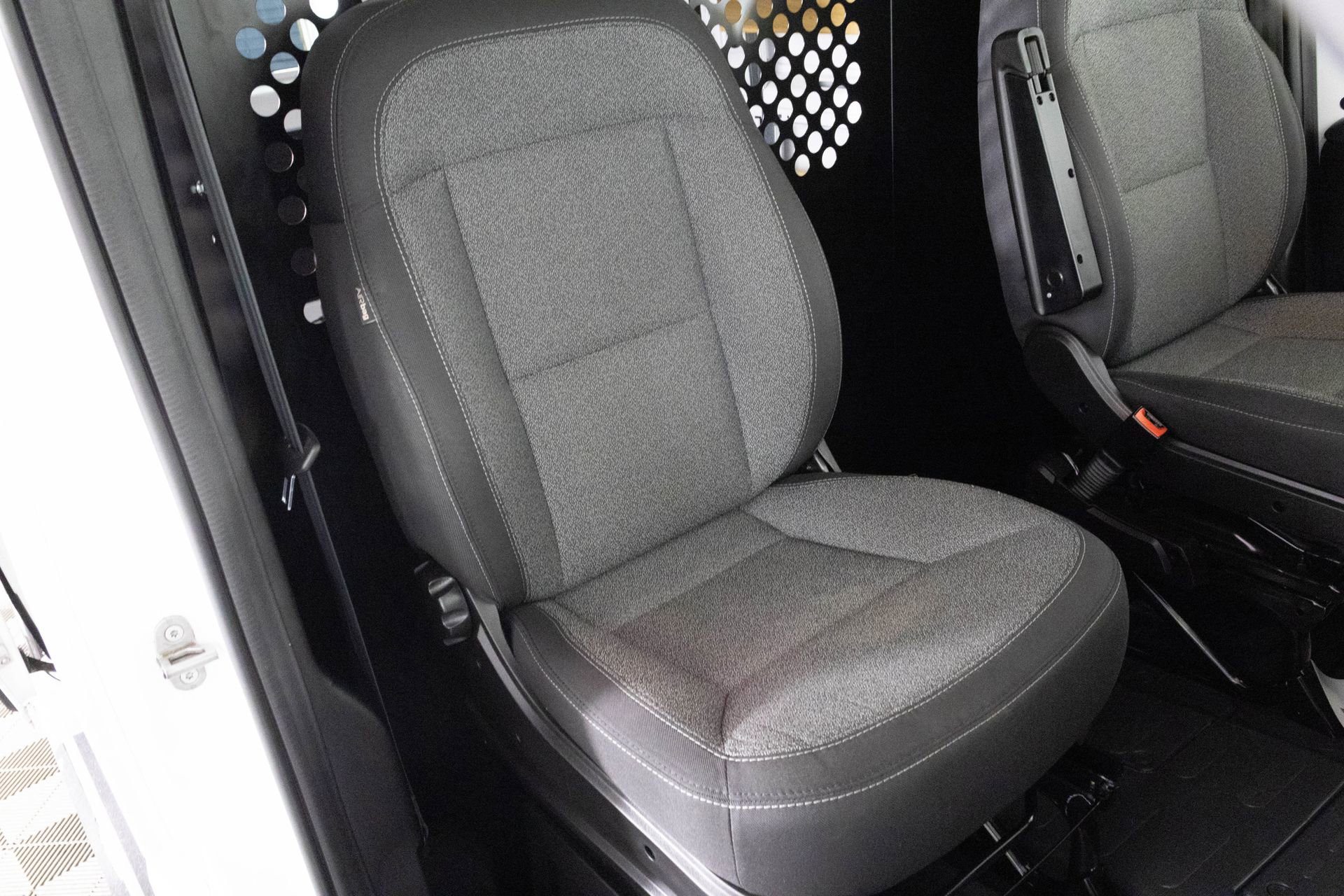 Used 2023 RAM ProMaster 2500 image 34