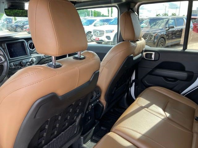Used 2022 Jeep Wrangler Unlimited Rubicon 4xe w/ Cold Weather Group AWD/4WD image 25