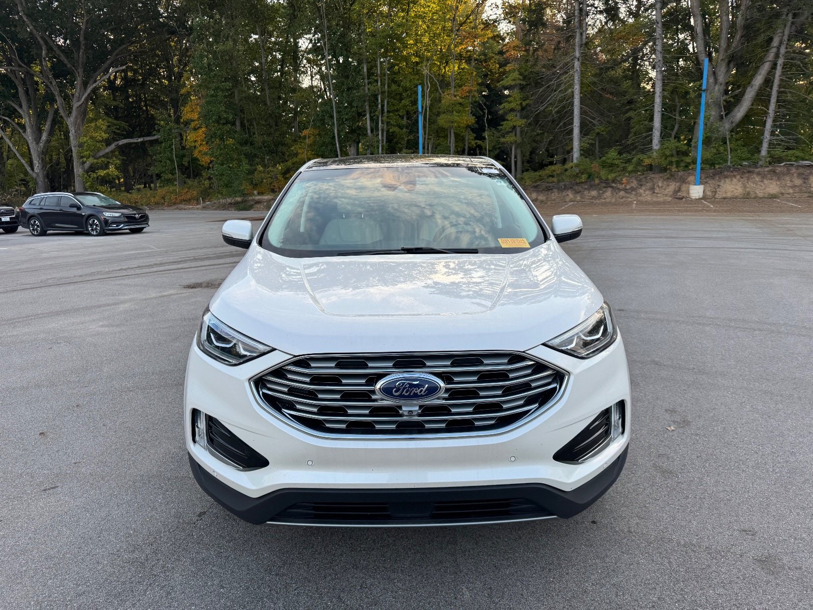 Used 2019 Ford Edge Titanium w/ Equipment Group 301A AWD/4WD image 4