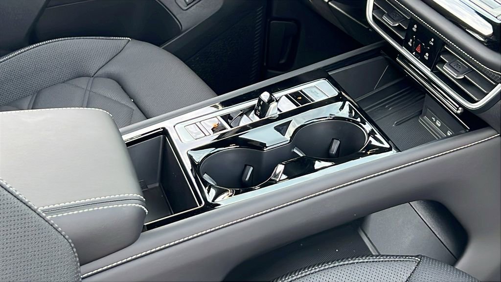 New 2026 Volkswagen Atlas Cross Sport SE image 11