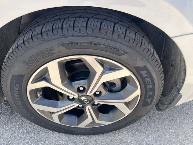 Used 2020 Kia Forte LXS FWD image 11