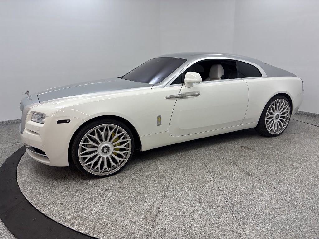 Used 2016 Rolls-Royce Wraith RWD image 3