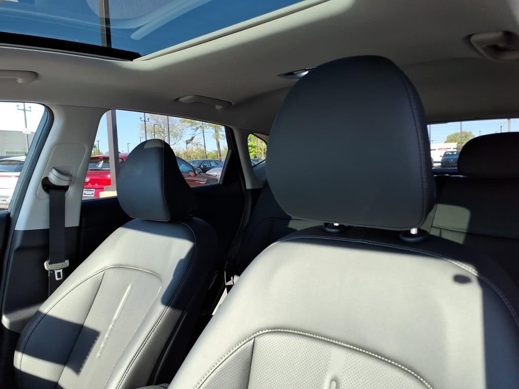 New 2026 Hyundai Kona Limited FWD image 16
