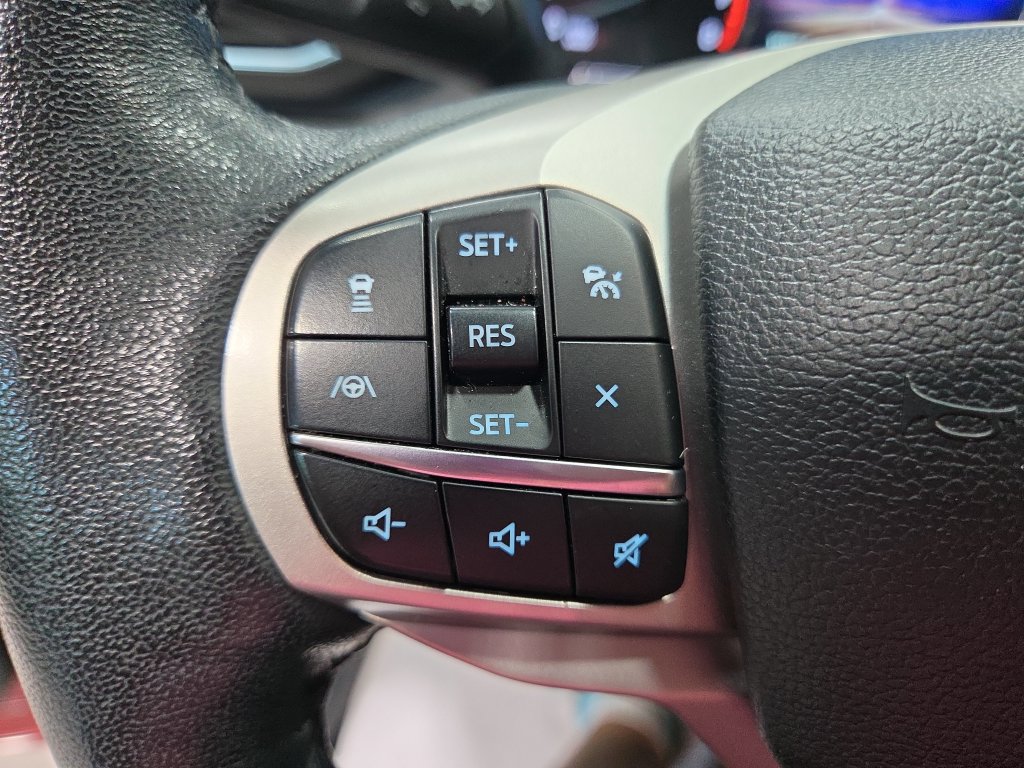 Used 2024 Ford Explorer XLT w/ Equipment Group 202A AWD/4WD image 37
