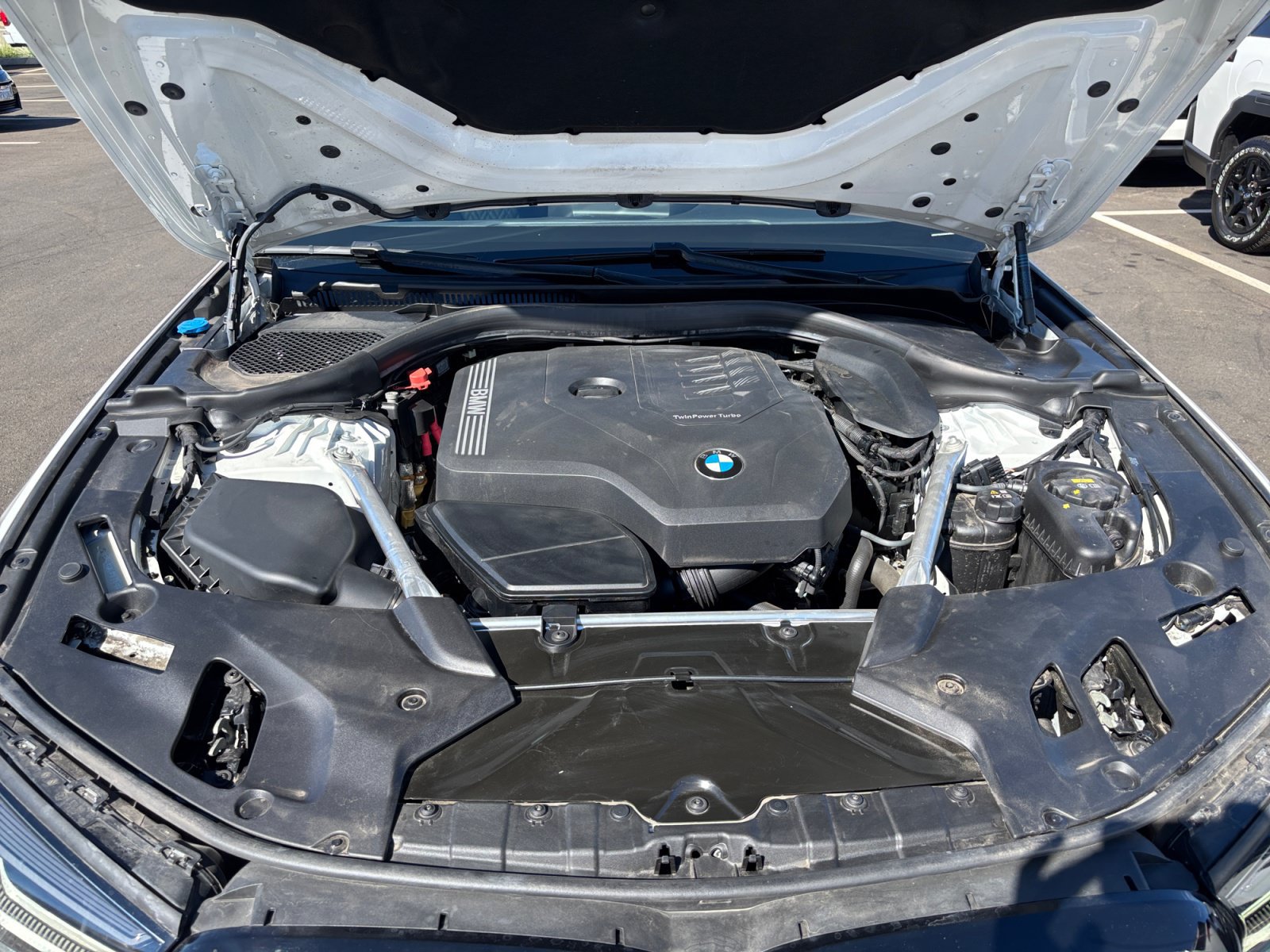 Used 2023 BMW 530i w/ M Sport Package RWD image 21